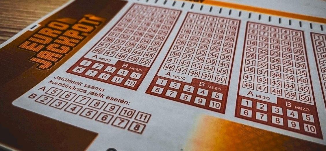 Eurojackpot: felfoghatatlanul nagy főnyeremény, bruttó 48,5 milliárd forint kacsingatott a játékosokra