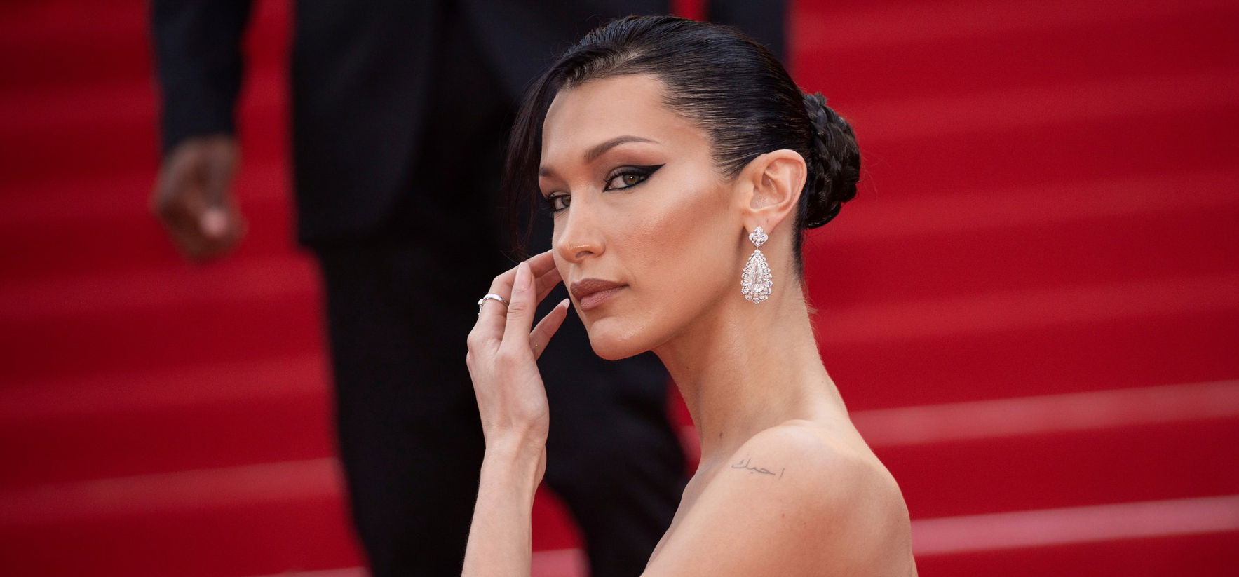 Horváth Éva és Bella Hadid is jóval többet mutat meg a testéből, mint kellene – válogatás