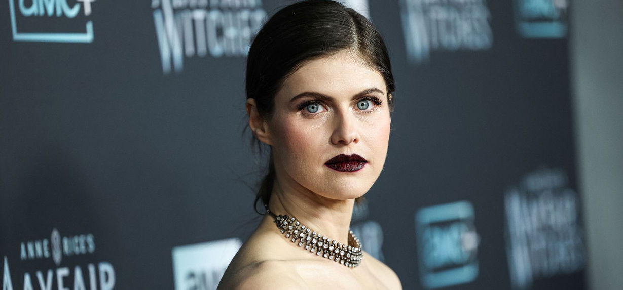 Alexandra Daddario különleges helyen vette le a ruháit, de a magyar pornós, Aletta Ocean képei is nagy forróságot okoznak – válogatás