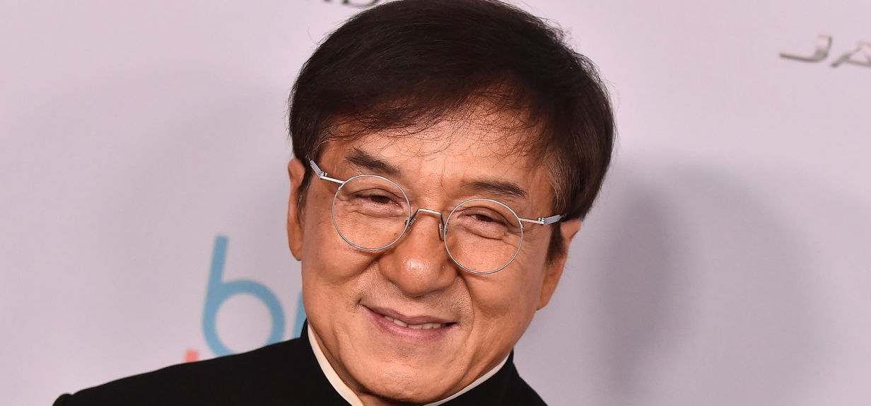 Meghalt Jackie Chan, végzetes autóbalesetet szenvedett - felháborító álhír terjengett a színész haláláról