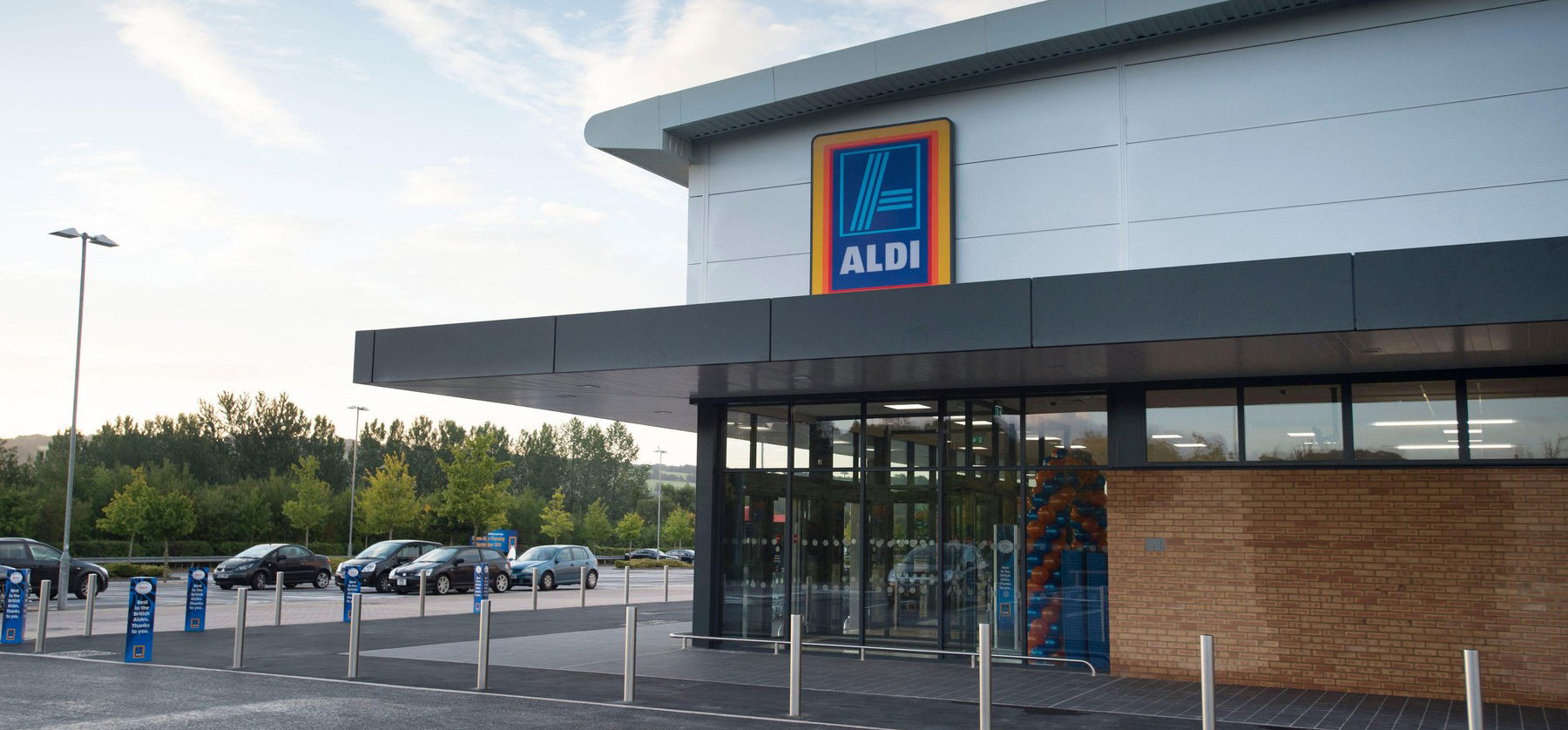 Hatalmas blöff az Aldi és a Lidl akciója? Ki csúszik el a vajháborún?