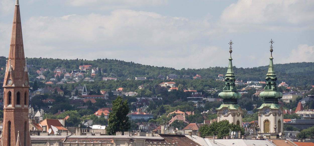 Sokkoló: pokoli hangok jöttek az égből Magyarország több városában, íme a videó az elképesztő eseményről