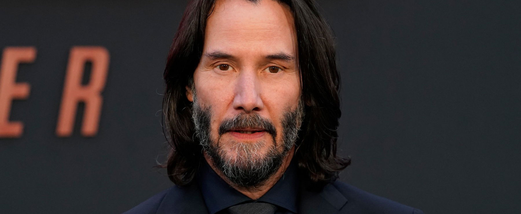 Keanu Reeves imádja a magyarok kedvencét, és a világ egyik legfurcsább filmjét is