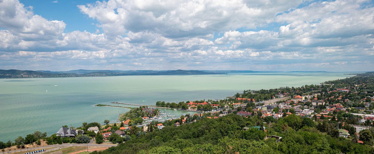 Furcsa alakok üldözték az embereket a Balatonnál, sokan tartottak az ijesztő szerzetektől, akikhez több legenda is kapcsolódik 