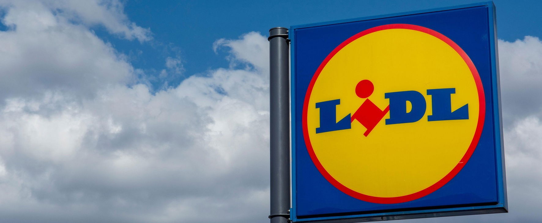 Egy hazai Lidl-ben dühös fiatalok okoztak irdatlan felfordulást, de szerintük jó okuk volt rá