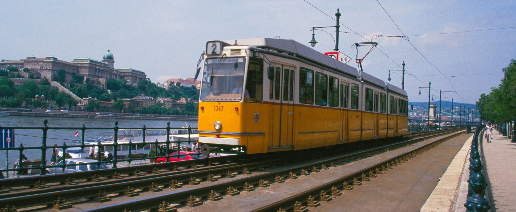 Rejtélyes, lezárt ajtókat találtak Budapesten a Duna partján, mindenki ledöbbent, amikor kinyitották őket