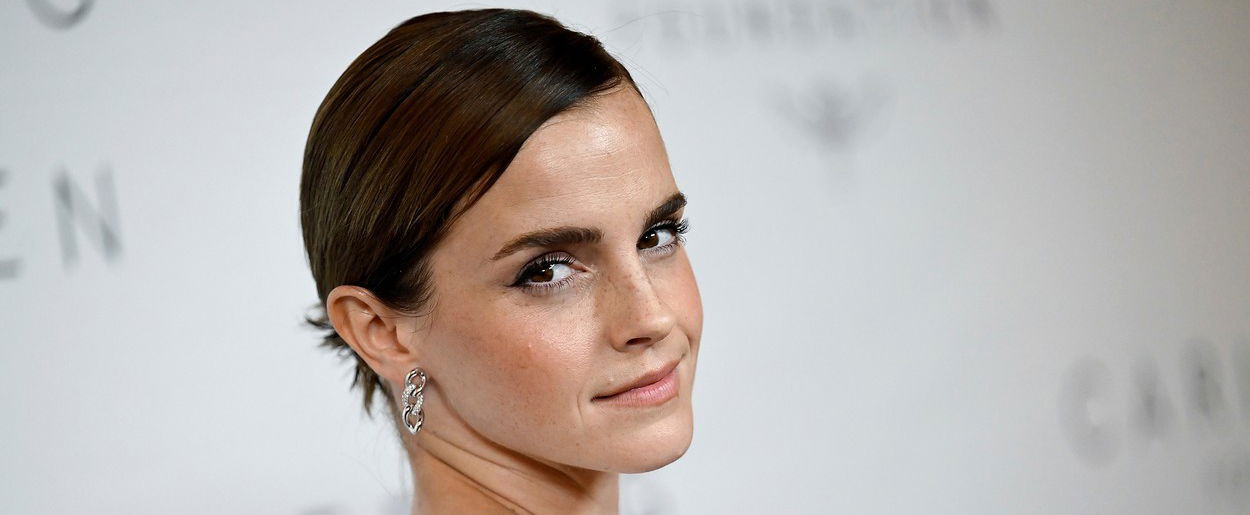 Emma Watson hófehér kis bugyija kilibbent, hosszú percekig bámultuk a fotóját