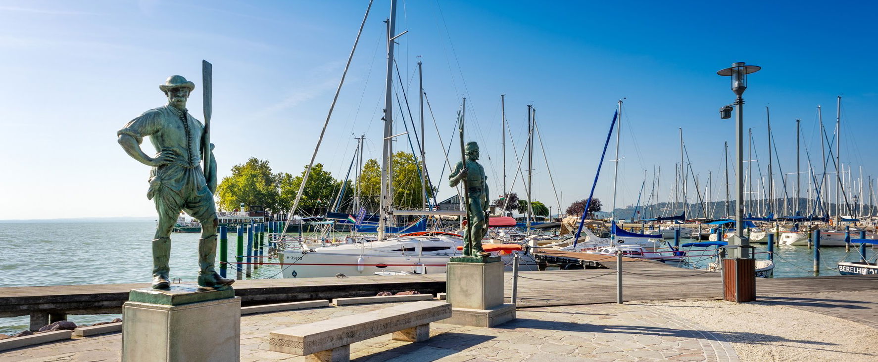 Hatalmas épületet bontanak le a Balatonnál, soha többet nem tudod nézni ezt a látványosságot