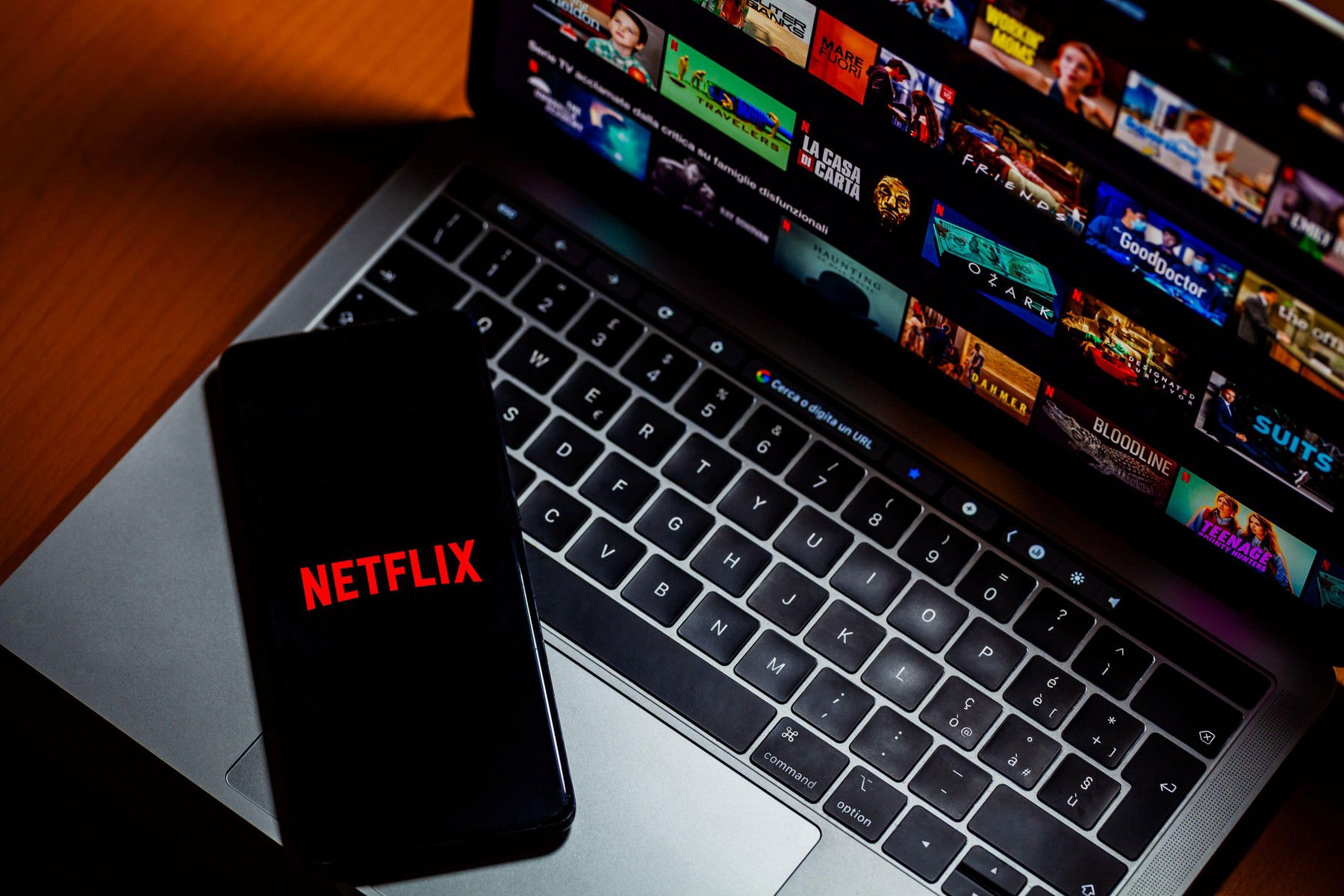 Megdrágul a Netflix, az előfizetők máris világszerte háborognak a jelentős áremelés miatt