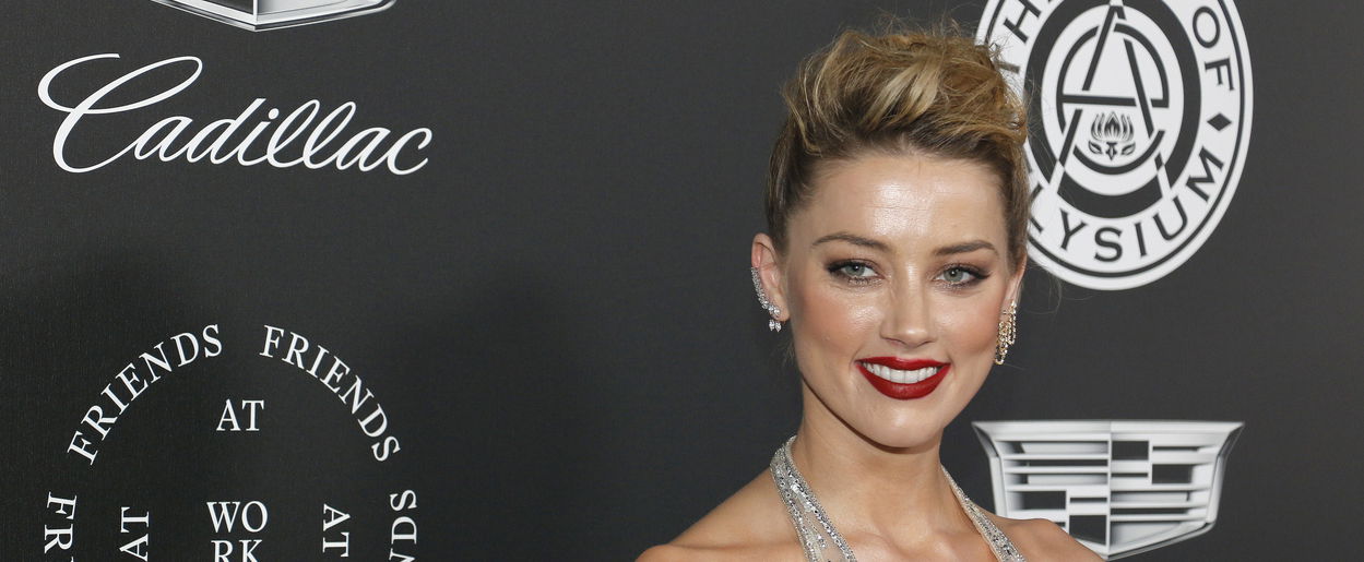 Amber Heard mellbimbói szétkarcolják a képernyődet, igazi Aquaman-ek lennénk, hogy ezt a testet egyáltalán láthassuk