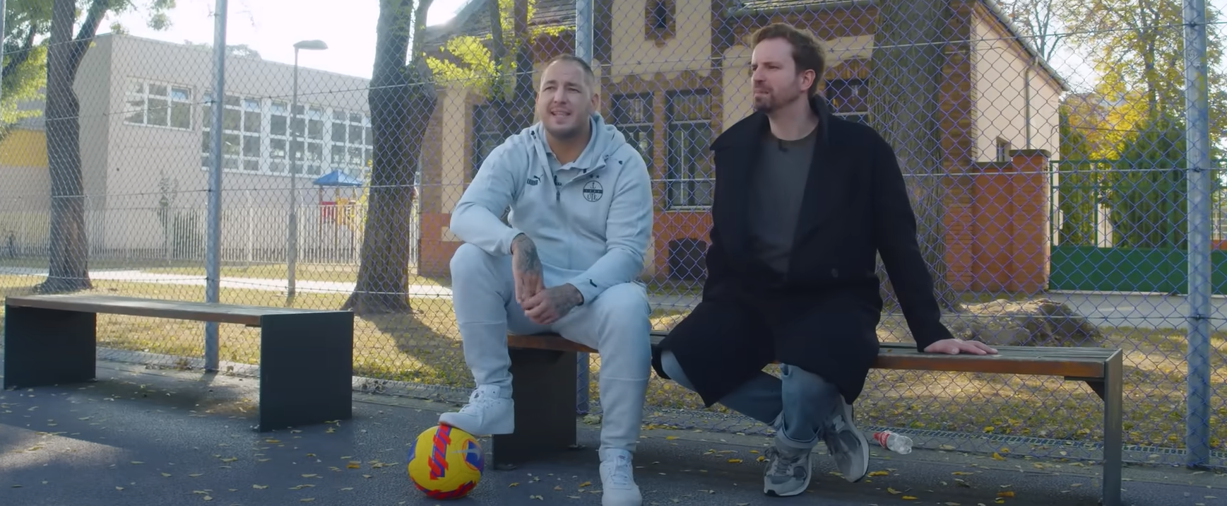 Curtis lesöpörte az asztalról a tüntetés szervezőit: esélyük sincs a rapper kemény szavaival szemben