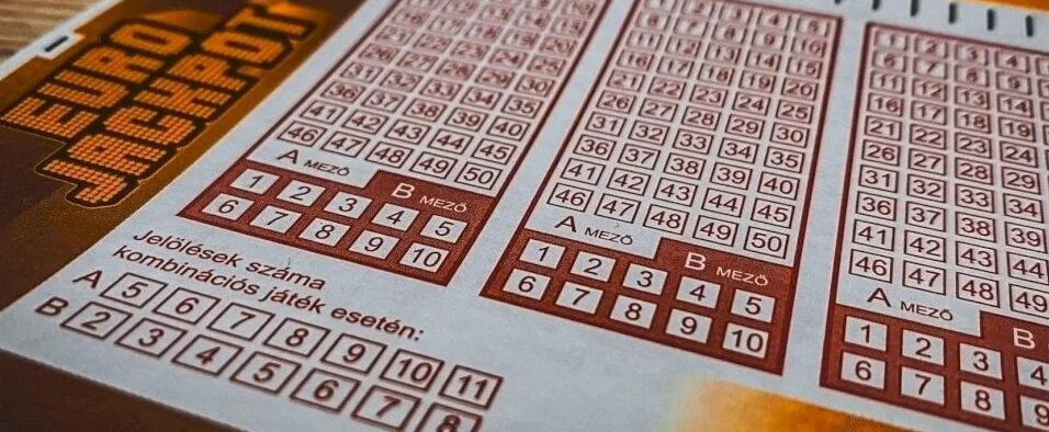 Eurojackpot: égigérő pénzmennyiséget, 10 ezer millió forintot vihetett el valaki ezzel a hét nyerőszámmal