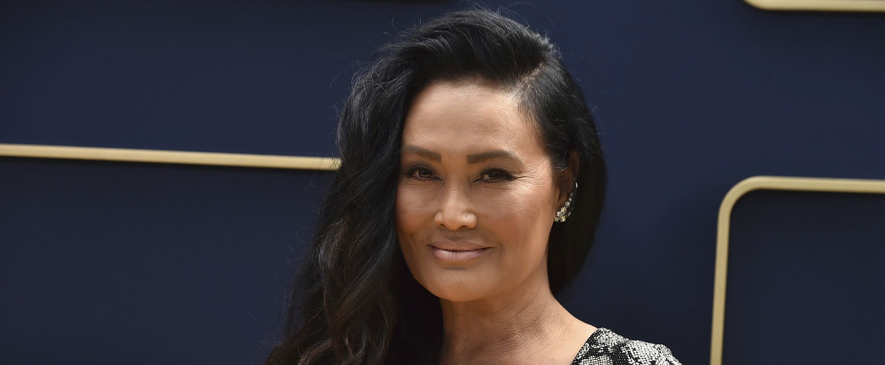 Tia Carrere ereklyéi nem vesztek el, 57 évesen is bomba formában van az egzotikus szépségű színésznő