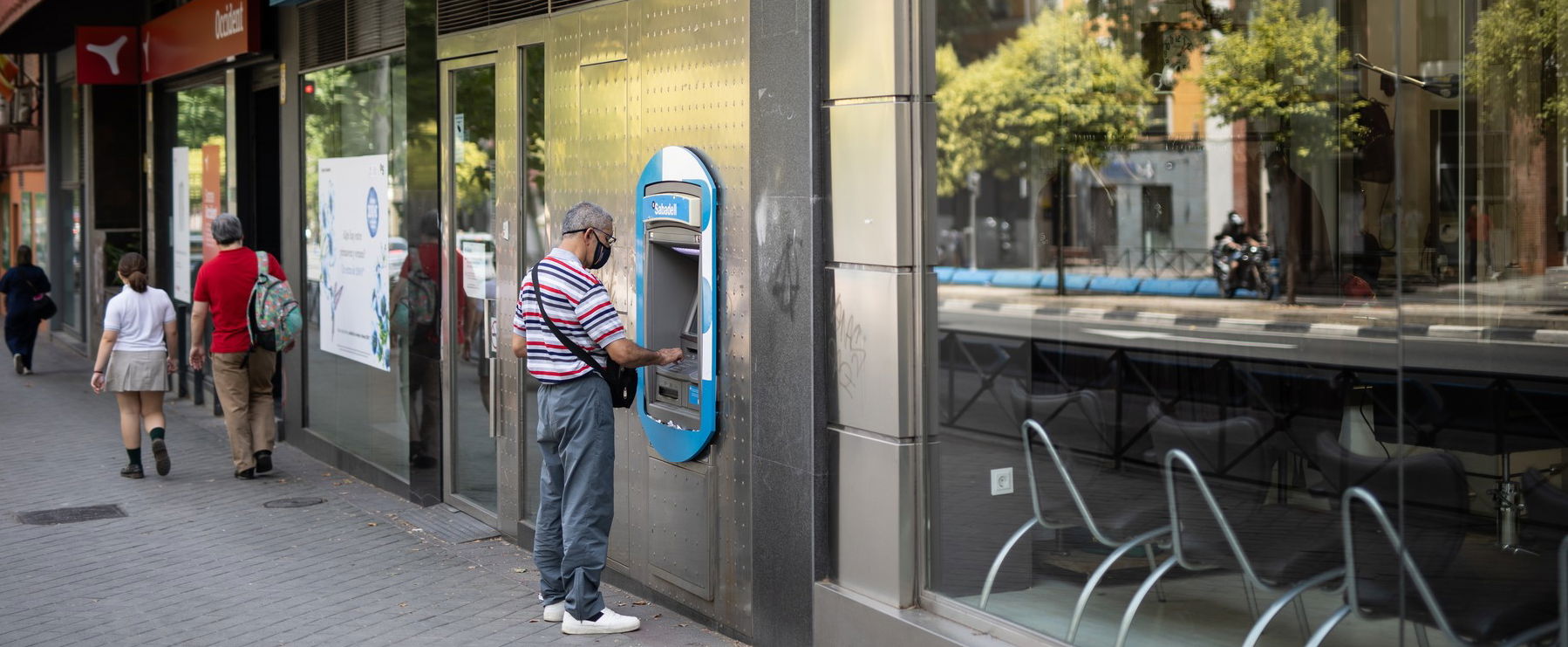 Napokra leáll az egyik magyar nagybank, figyelmeztették az ügyfeleket, erről neked is tudnod kell