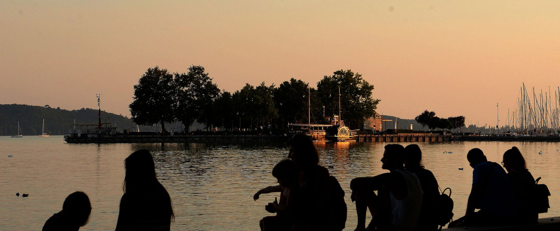 Balatonról írták egy angol könyvben 185 éve, ez volt az első, az írónak Magyarországon is emléket állítottak