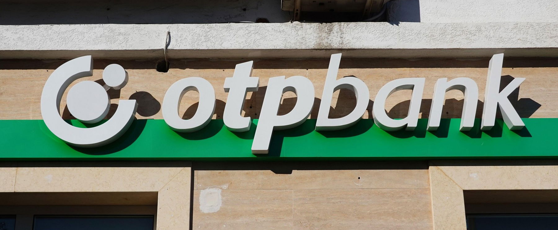 Figyelmeztetett az OTP Bank, mindenkire vonatkozó, napokig tartó leállás jön hamarosan