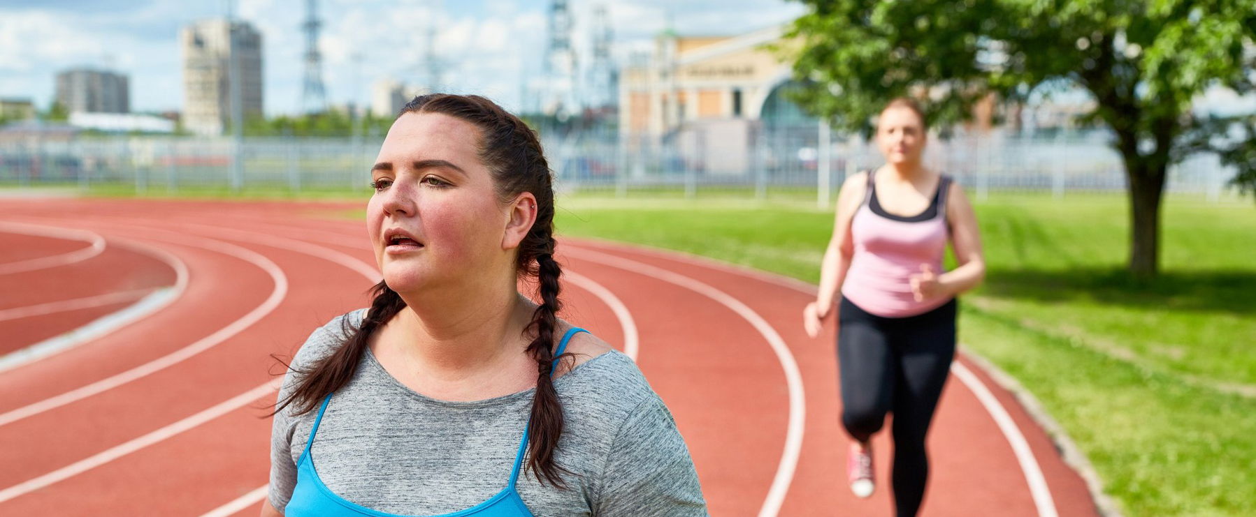 Dagadt nőként összejöttem egy sportos pasival és elhittem hogy kellek neki: aztán egyedül hagyott a lakásában és felfedeztem valami gusztustalant, kilókat sírtam ki magamból