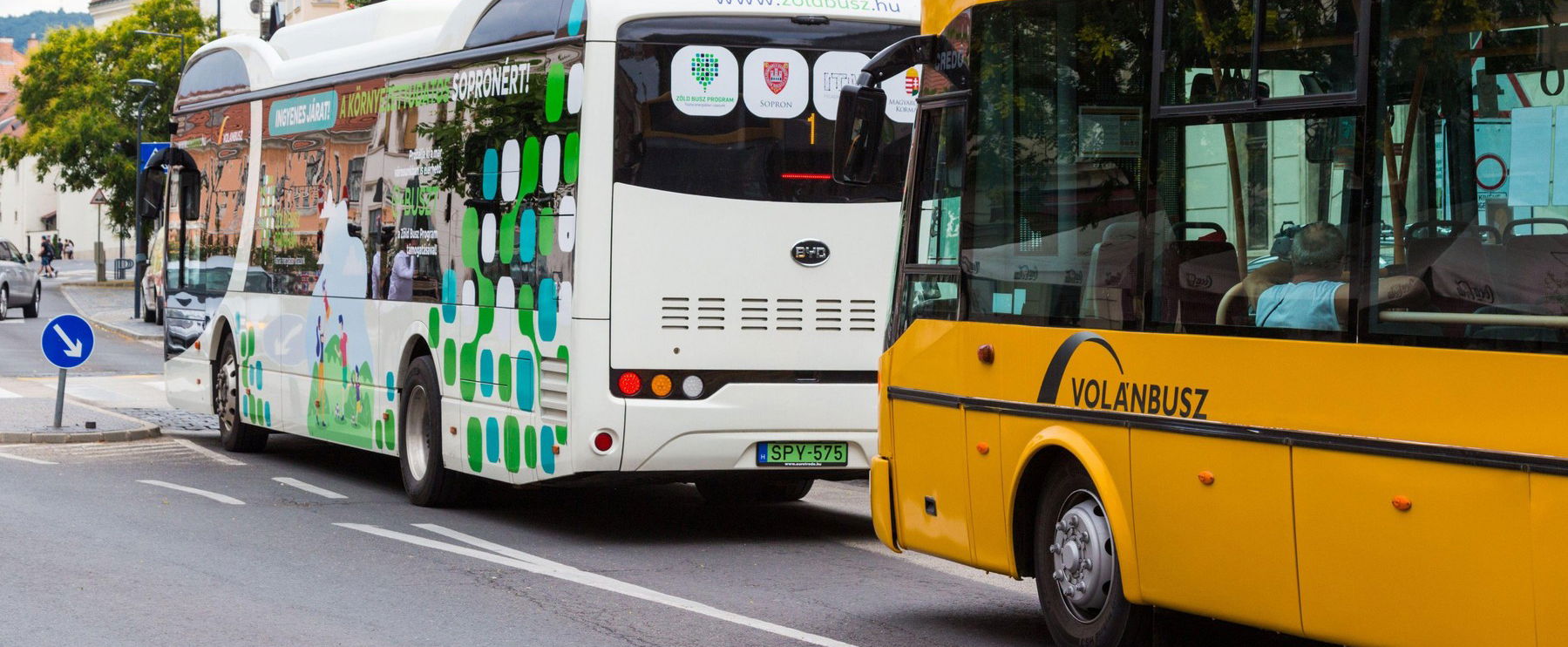 Botrányos káosz a Volánnál is, nem fértek fel az emberek a buszra, hihetetlen magyarázatot kaptak egy utas szerint