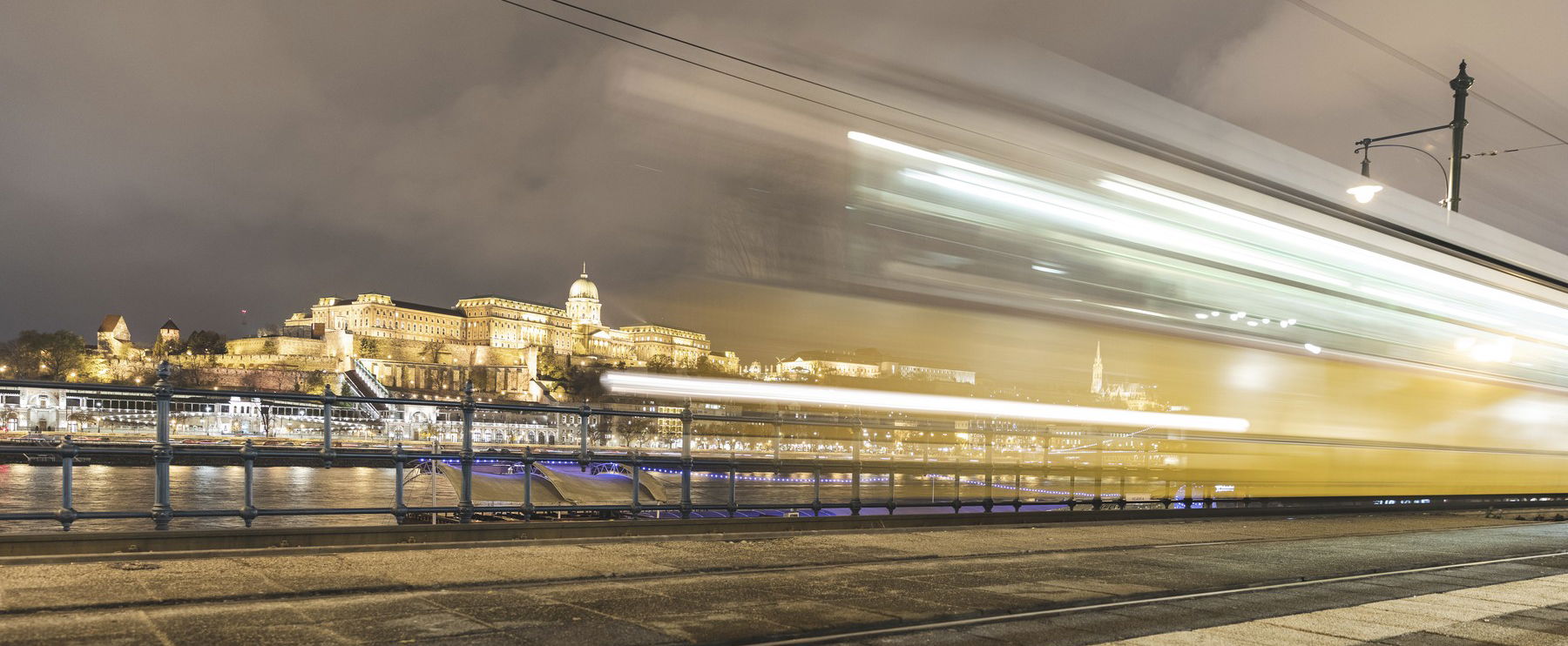 Késelésre is figyelmeztetik ezekben a budapesti kerületekben külföldieket, egyes turisták már nem mernek a fővárosba jönni