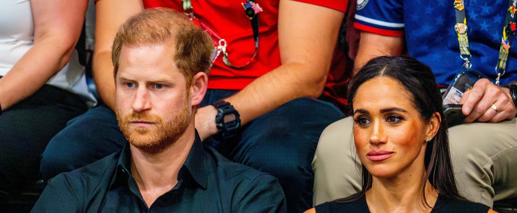 Úgy tűnik Harry és Meghan házassága a végéhez ért: Harry zombiként bolyongott az utcákon, Meghan adhatta rá az útilaput