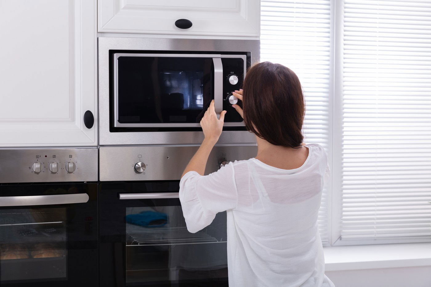 This makes the Internet crazy: When you heat ice in the microwave, you encounter a very strange phenomenon