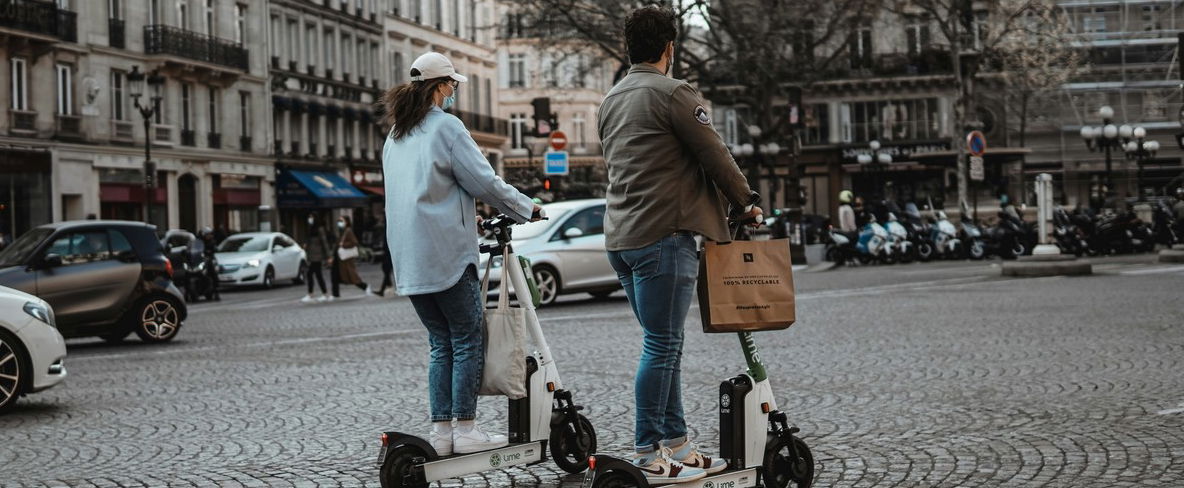 5 tipp, hogy rolleresként ne gyűlöljön a többi közlekedő, mindenkinek jobb lesz, ha ezekre figyelsz 