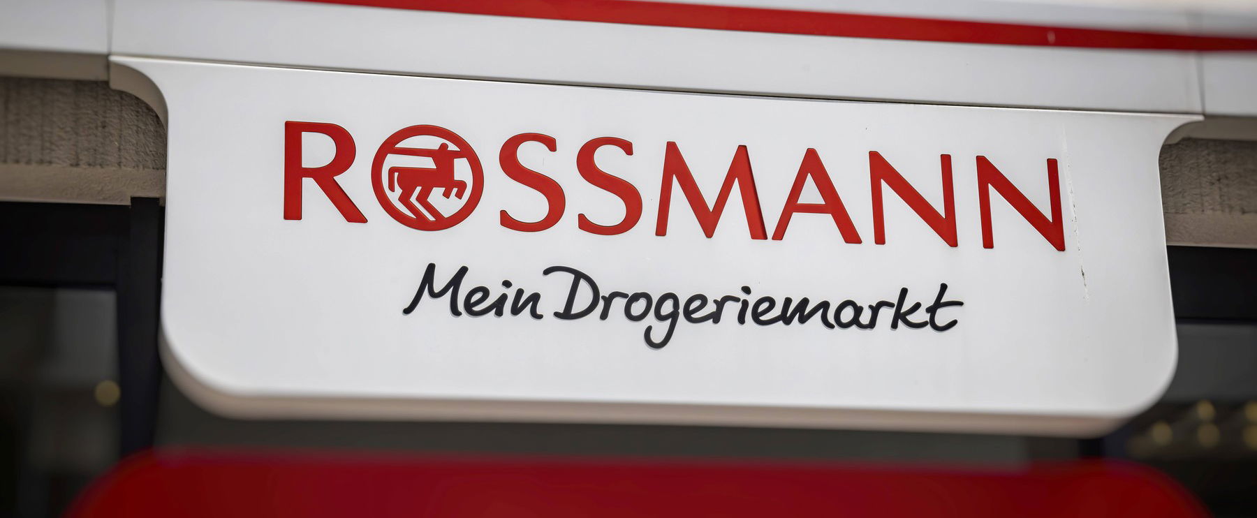 A Rossmann már kiadta a közleményt, a vásárlóknak sürgősen tudniuk kell róla