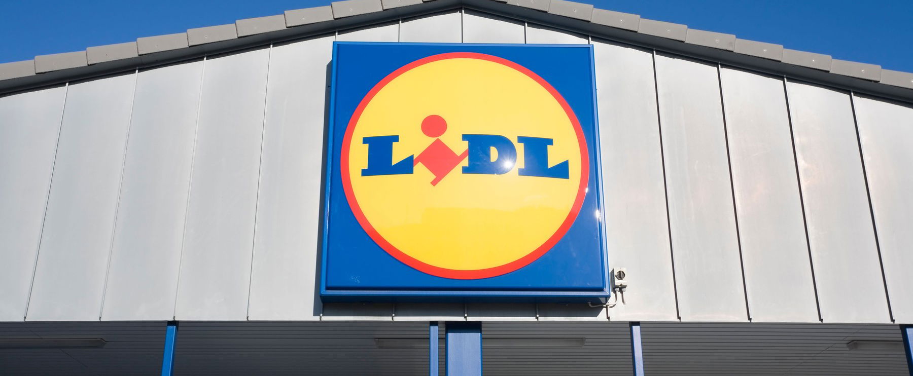 Példátlan akció a Lidl-ben, mostantól olcsóbb az egyik legfontosabb alapélelmiszer