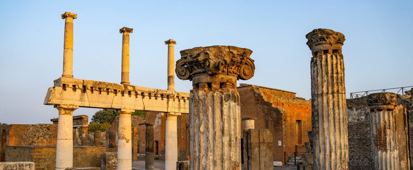  Egy kisgyermek ősi üzenete a hamuvá lett Pompeiiből, eszméletlen, ami rajta szerepel
