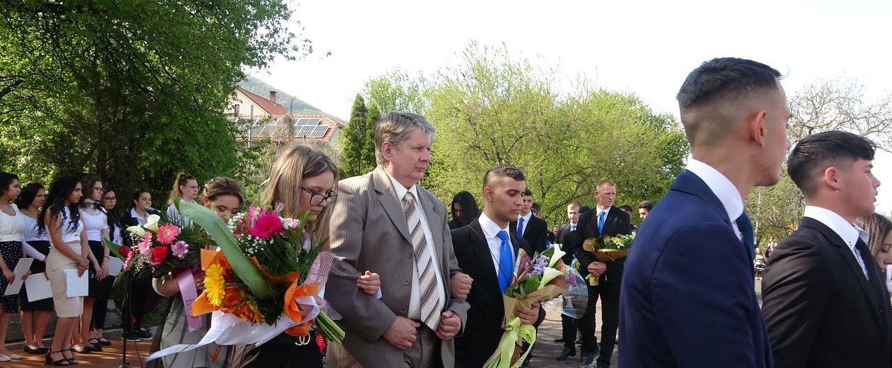 Ennyi pénzt adnak a magyarok a ballagásra, zavarbaejtő az összeg