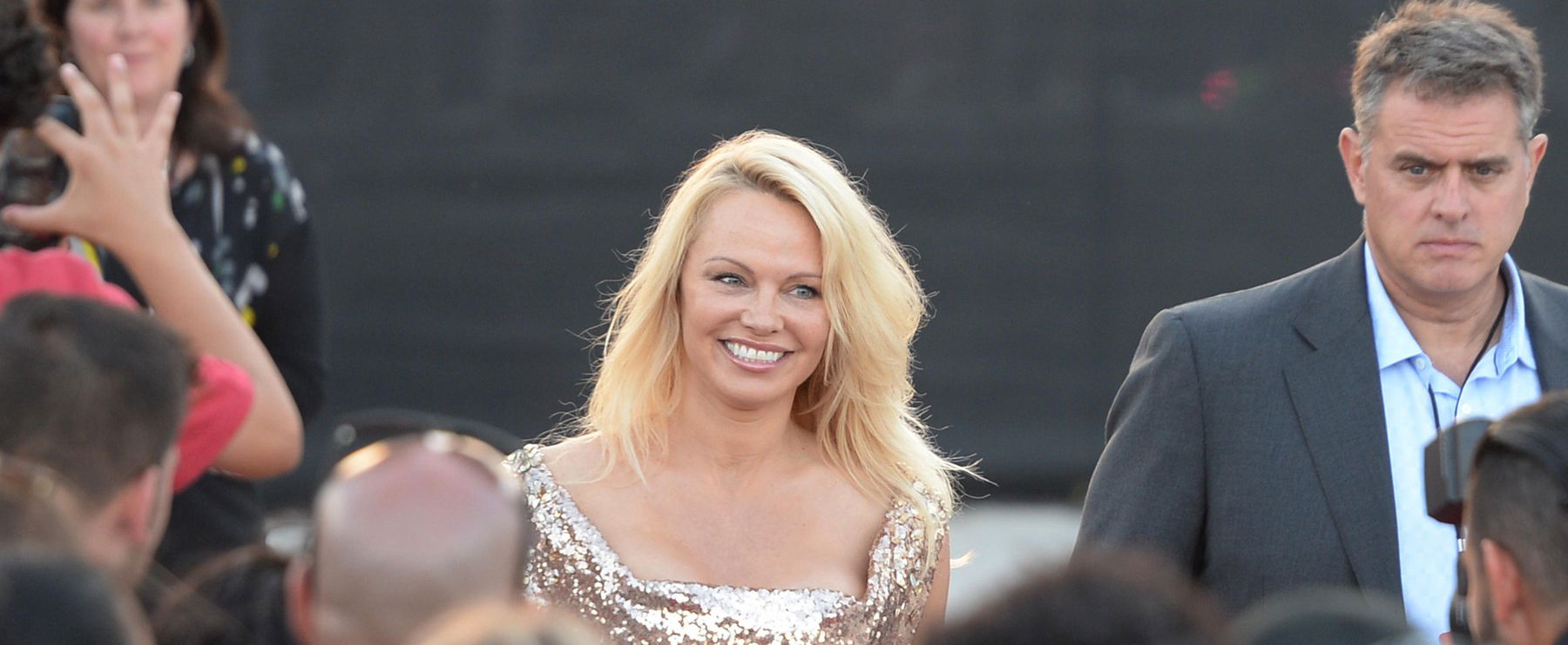Borzasztóan elszabták Pamela Anderson arcát, elborzadtak tőle a vörös szőnyegen