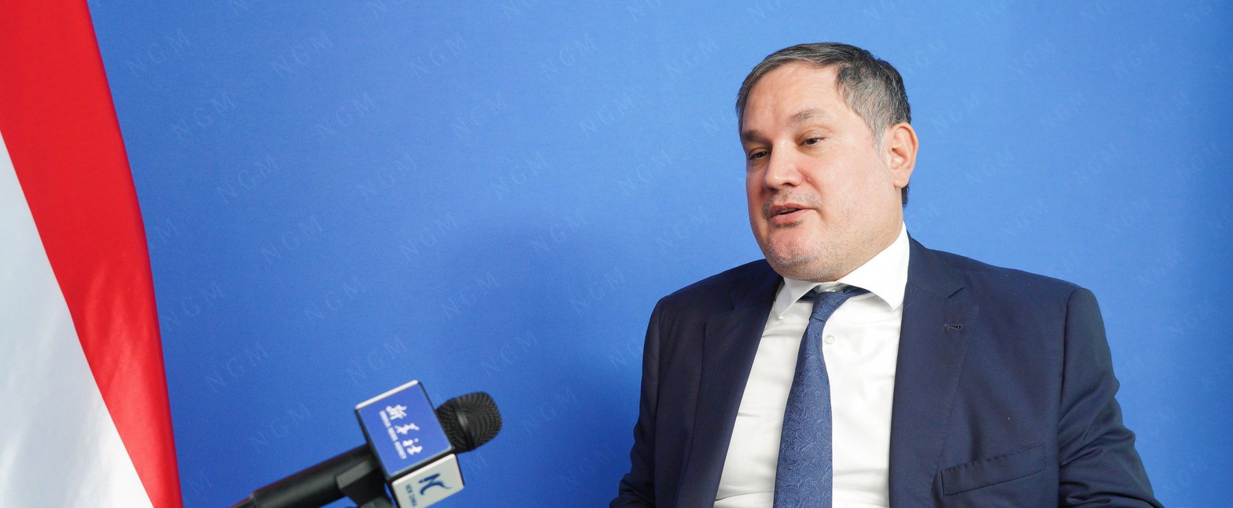 Nagy Márton miniszterrel folytatódik a Szomszédok-sorozat, vicces videó született