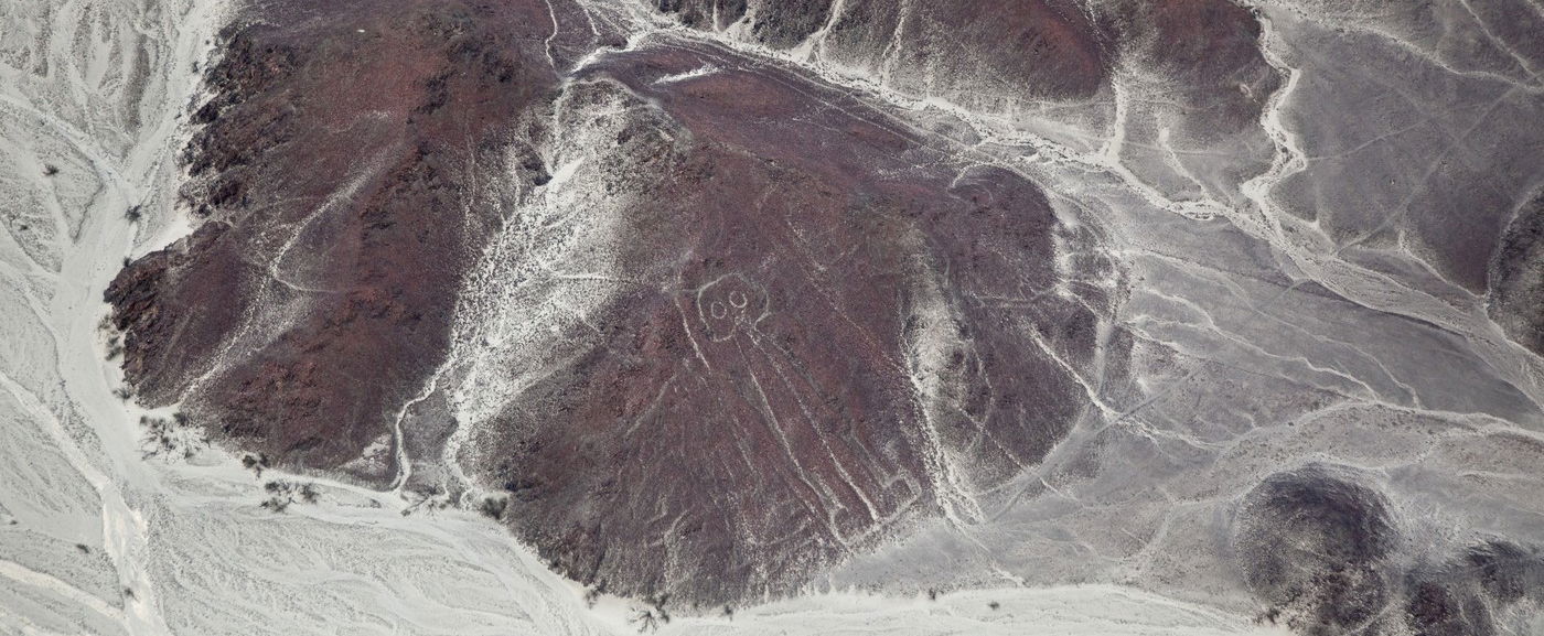 Rendkívüli idegen alakot szúrtak ki a Nazca-vonalak között, rettenetes lehet a megfejtés