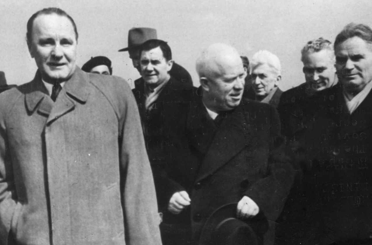 Nagy nyilvánosság előtt omlott össze Kádár János, titokban tartották