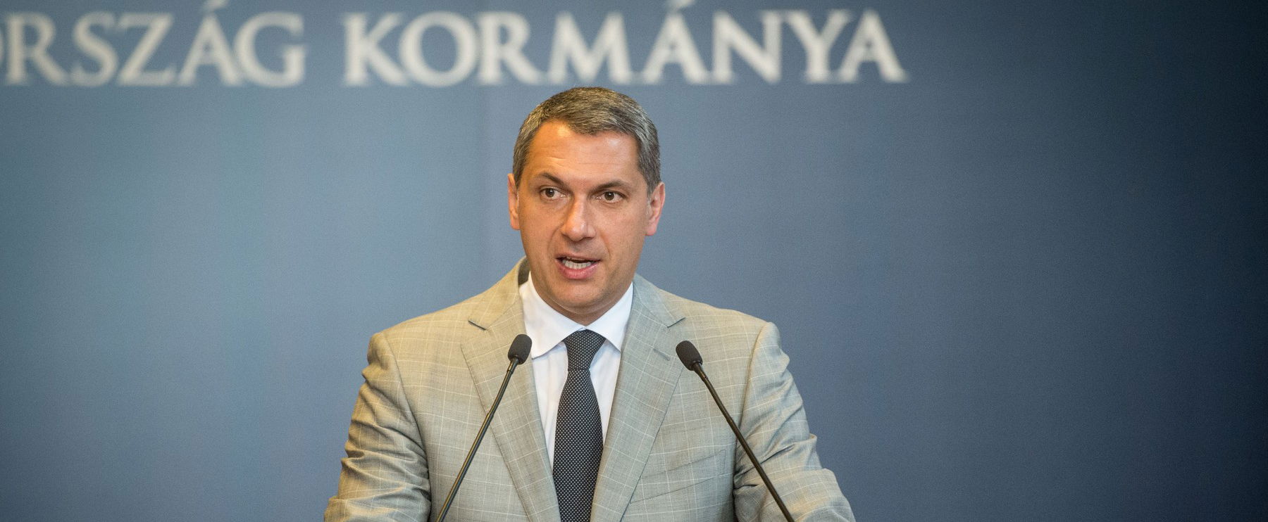 Lázár János olyan kérdést kapott a MÁV-ról, ami szörnyen megalázó