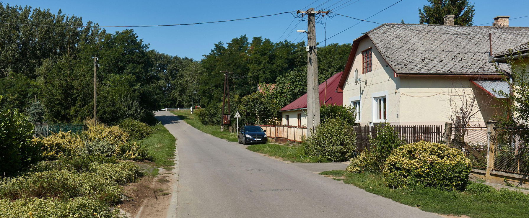 Hátborzongató Kádár-kockába nyitottak be magyar turázók, sokkoló amit a fürdőszobában találtak