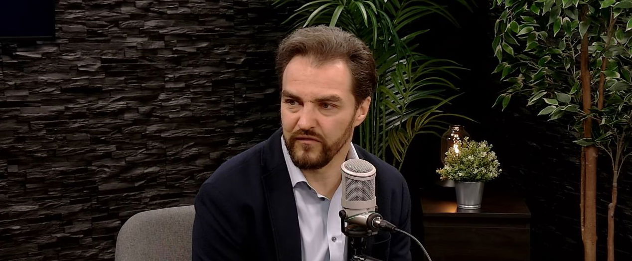 Így néz ki Dolhai Attila bájos felesége, Viki már megbocsátott a jóképű sztárnak