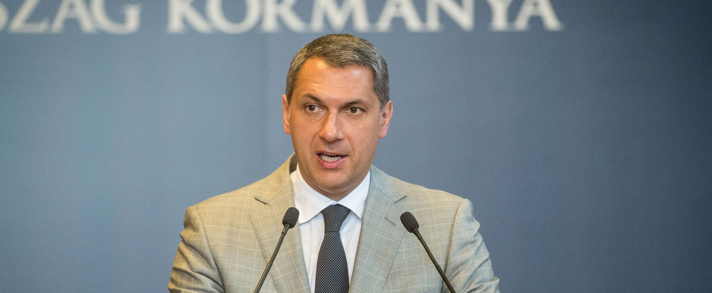 Lázár jános üzent Mészáros Lőrincnek, bajban lehet a milliárdos?