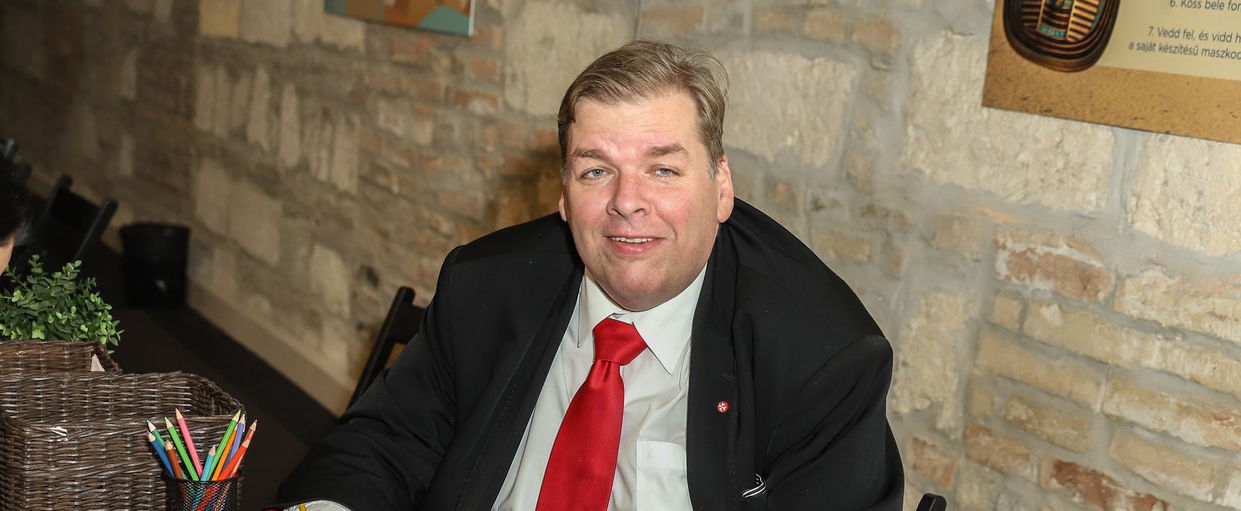 Idegenkezűség merült fel Schmuck Andor halálával kapcsolatban? Kiszivárgott egy rendőrségi fotó