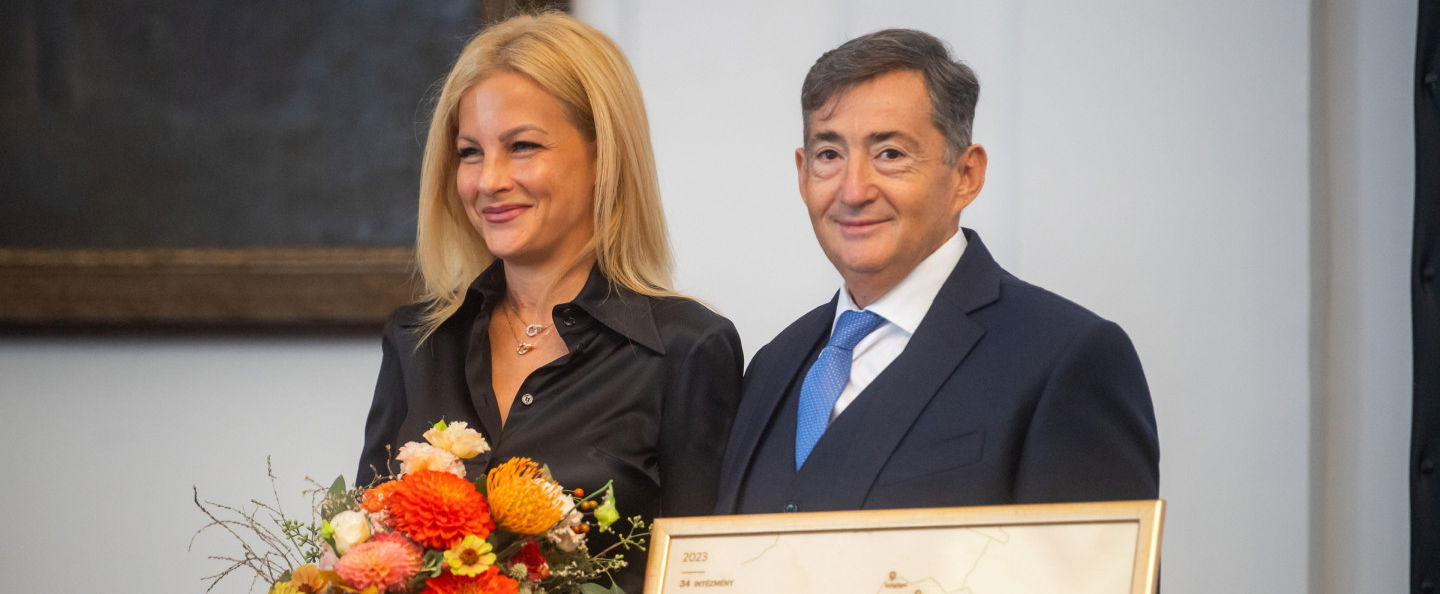 Újabb leleplező videó Mészáros Lőrincről, teljesen eltorzult arccal szerepel a felvételen