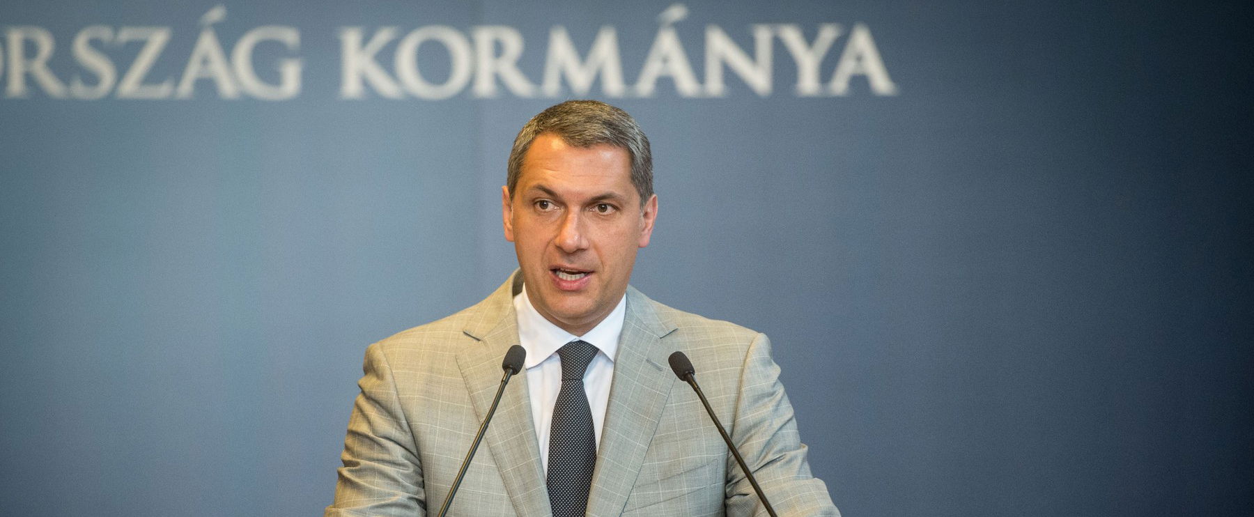 Lázár János frontális támadást indított a Tisza Párt ellen, döntő ütközetre készül
