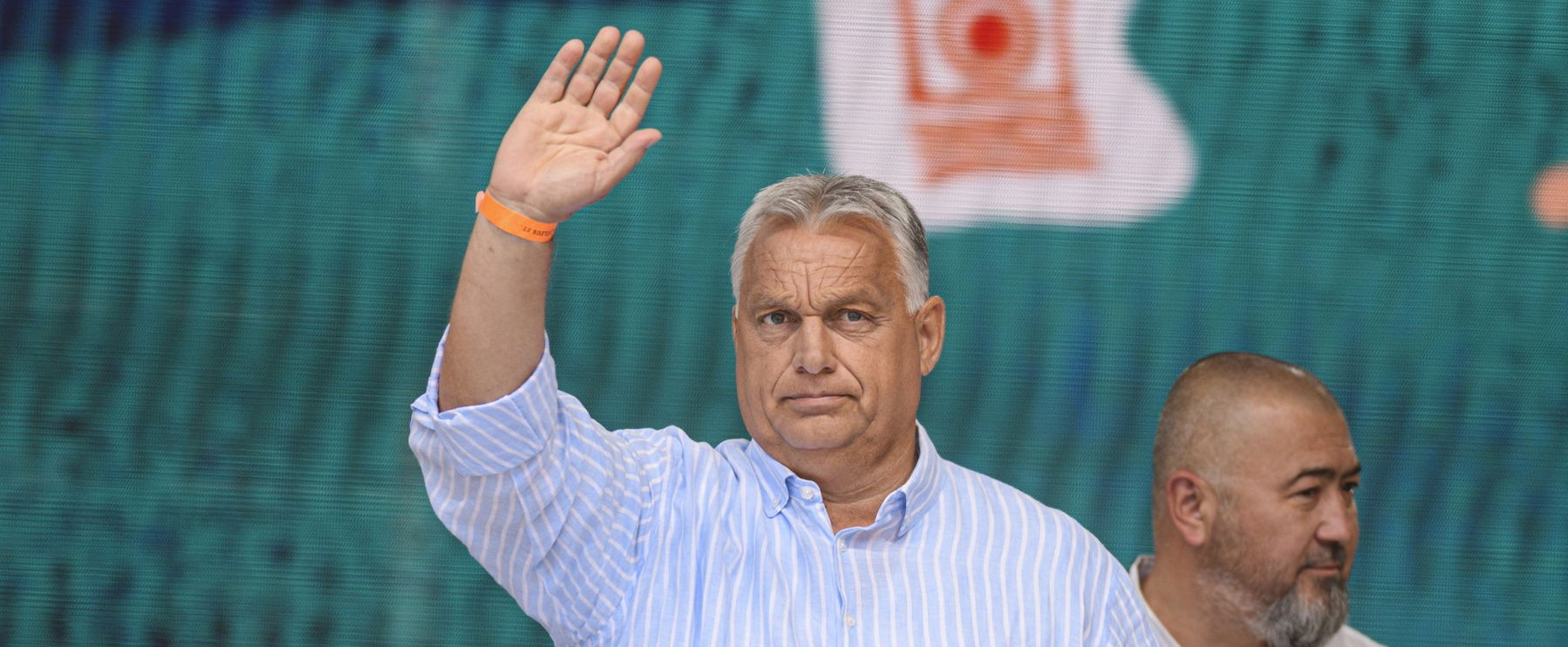 Sokkot kaptak a Fidesz tagjai Tusványoson, váratlan dolog történt este