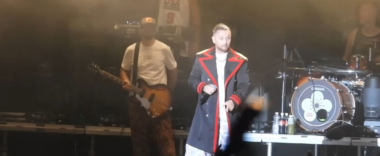 Újabb leleplezés Majka és a One vitájában, Szijjártó Péter is ledobott egy őszinteségi bombát