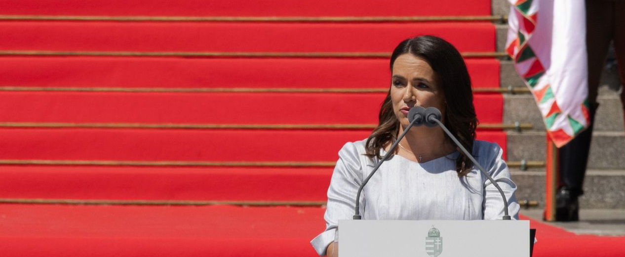 Novák Katalin megint kínos helyzetbe került, újra magyarázkodnia kell, ha ez így folytatódik