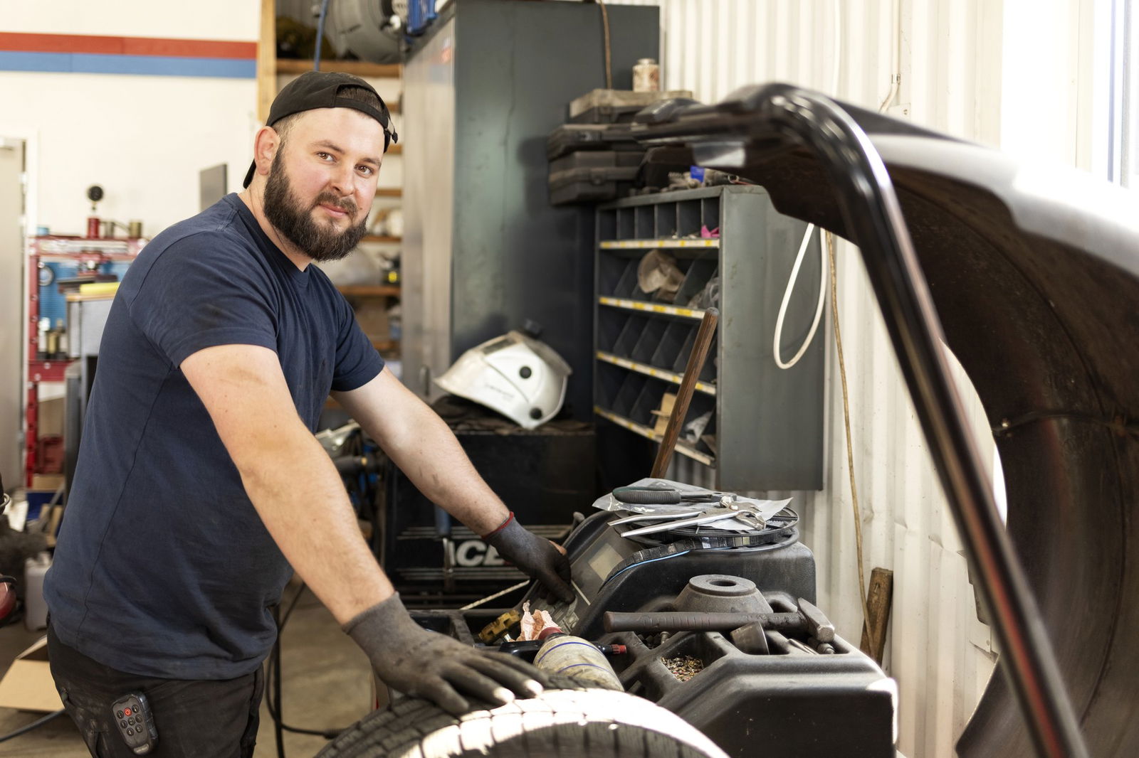 Throne Claimant Car Sales Surge - Promotions.hu - News Directory 3