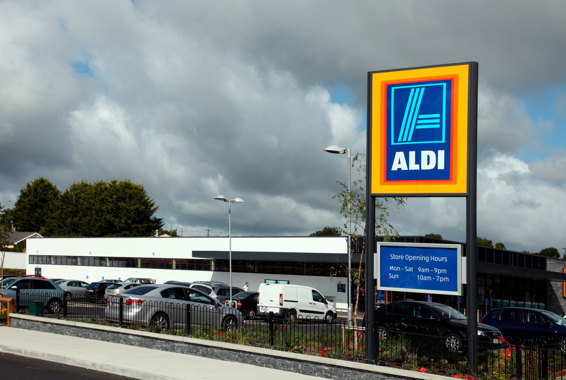 4 szóval szédítette a magyarokat az Aldi, több tízmilliós bírságot kaphatnak