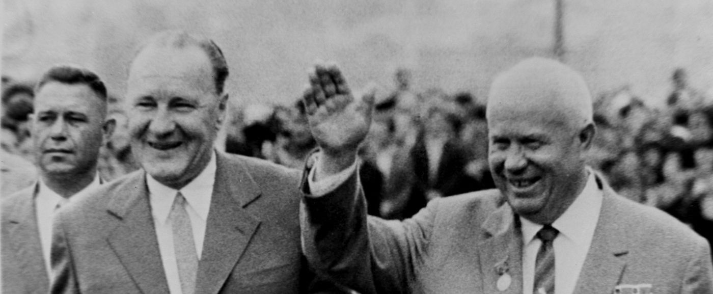 Rendkívüli kép került elő Kádár János koporsós temetéséről, olyan részletet szúrtak ki a fotón, amit kevesen tudtak