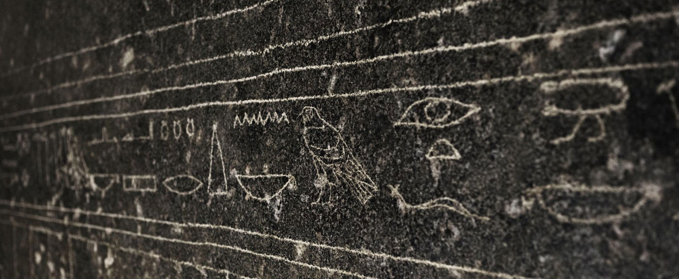 Bementek az egyiptomi piramisba egyetlen lámpával, a döbbenettől szóhoz sem tudtak jutni