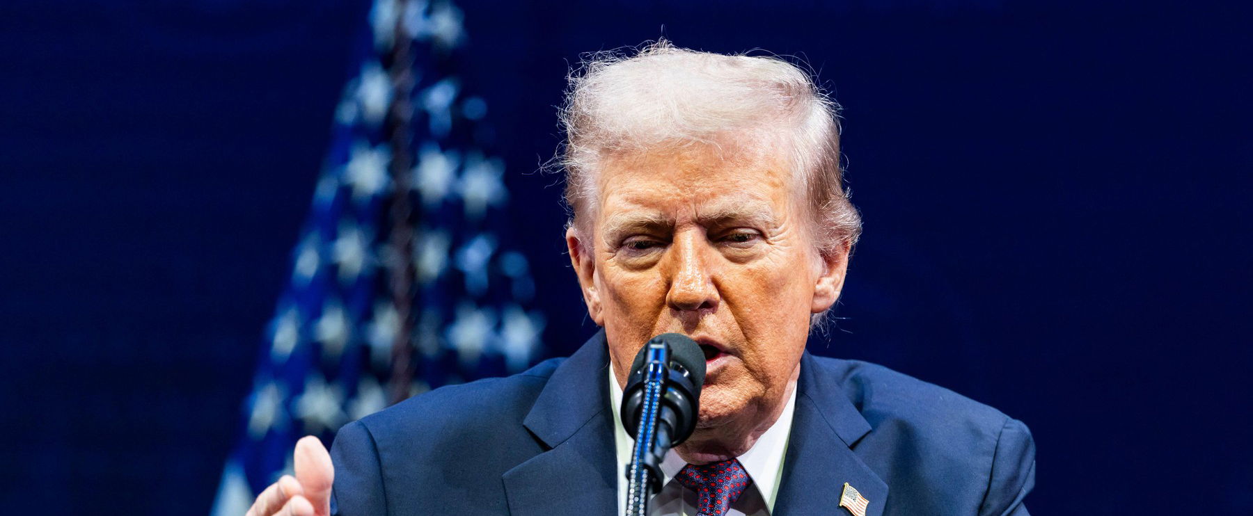 Világszinten egyre nagyobb a felháborodás, Donald Trump is megszólalt a megkéselt ukrán lány ügyében