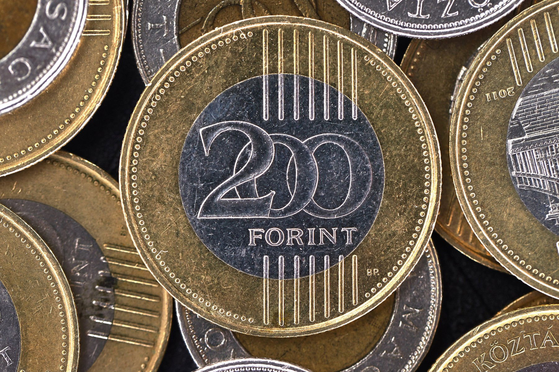 300 ezer forintot ér az egyik magyar 200 forintos, így néz ki, nálad rejtőzhet